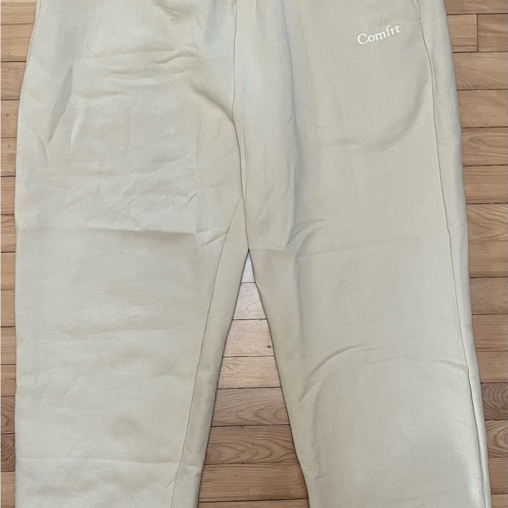 Comftr Cream Sweatpants